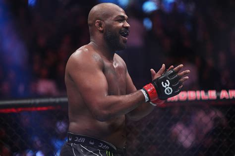 UFC 285 live updates: Jon Jones claims heavyweight .